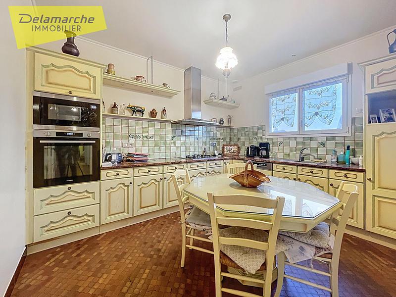 Maison - 136 m² - 6 pièces