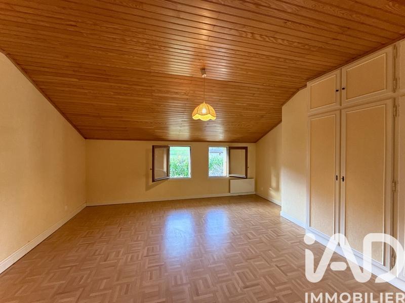 Maison - 210 m² - 7 pièces