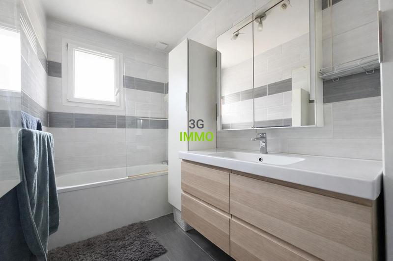 Maison - 120 m² - 7 pièces