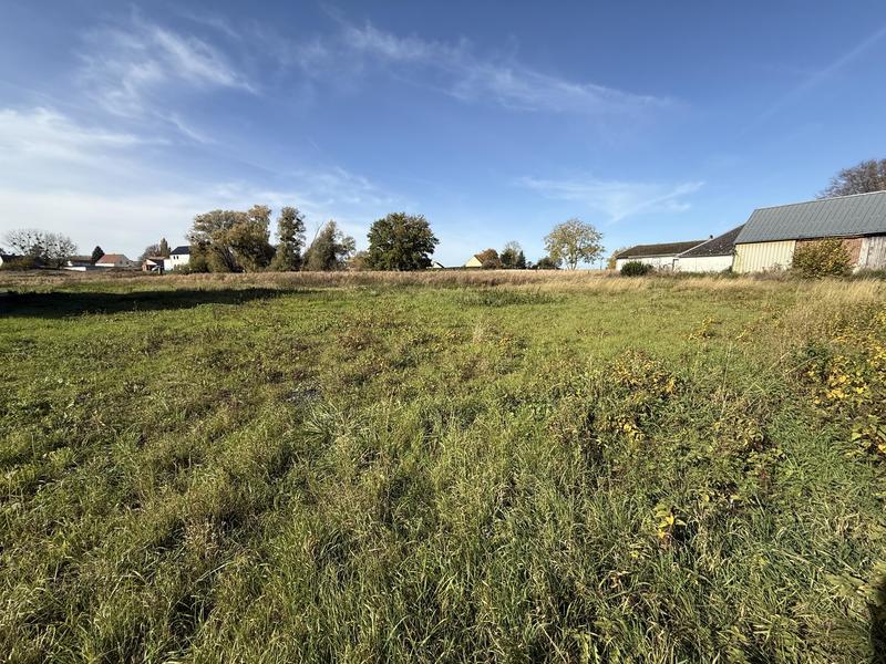 Terrain constructible - 3 515 m²