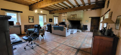 Maison - 240 m² - 7 pièces