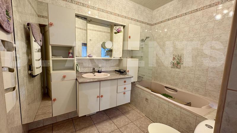 Local commercial - 44 m² - 2 pièces