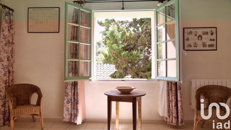 Maison - 591 m² - 12 pièces