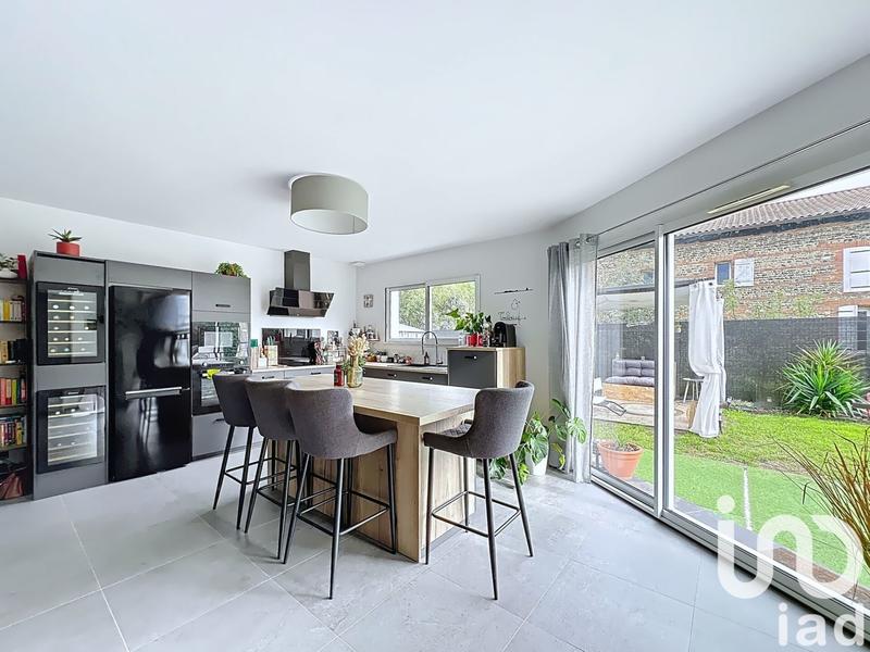 Maison - 96 m² - 4 pièces