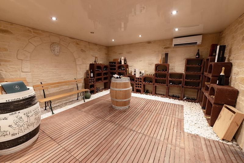 Maison - 397 m² - 8 pièces