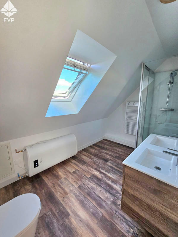 Maison - 160 m² - 7 pièces