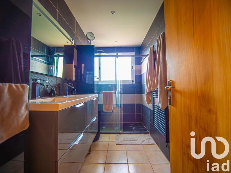 Maison - 138 m² - 10 pièces