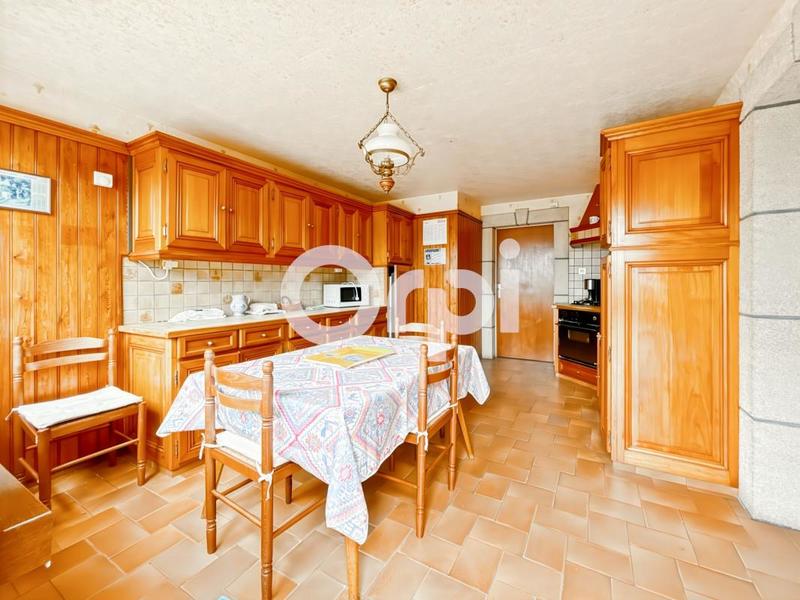 Maison - 140 m² - 7 pièces