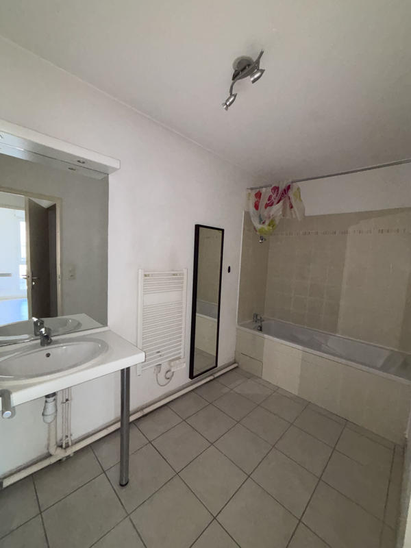 Appartement - 57 m² - 3 pièces