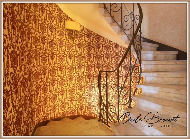 Villa - 286 m² - 11 pièces