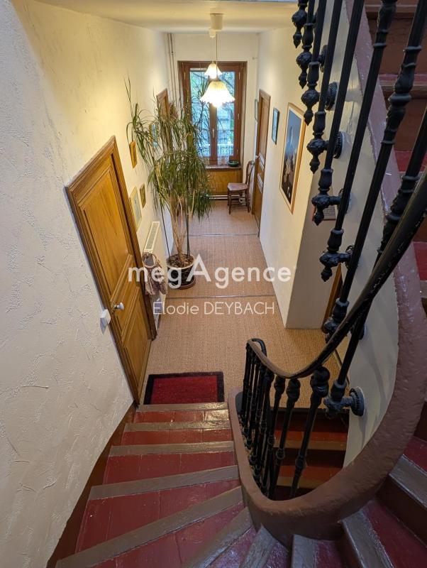 Maison - 200 m² - 10 pièces