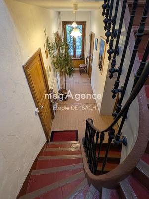 Maison - 200 m² - 10 pièces