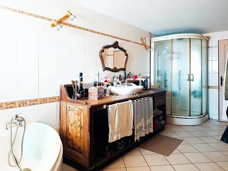 Ferme - 325 m² - 9 pièces