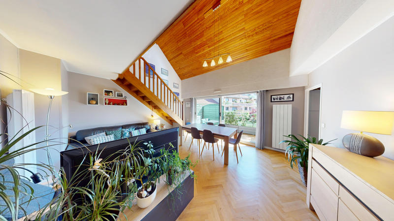 Duplex - 122 m² - 4 pièces