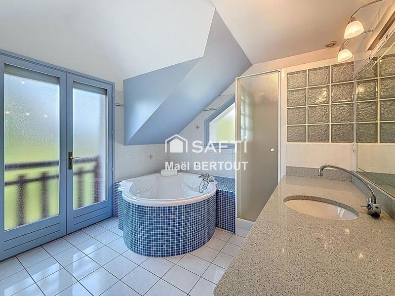 Maison - 136 m² - 6 pièces