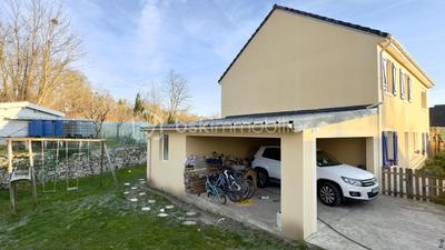 Maison - 168 m² - 8 pièces