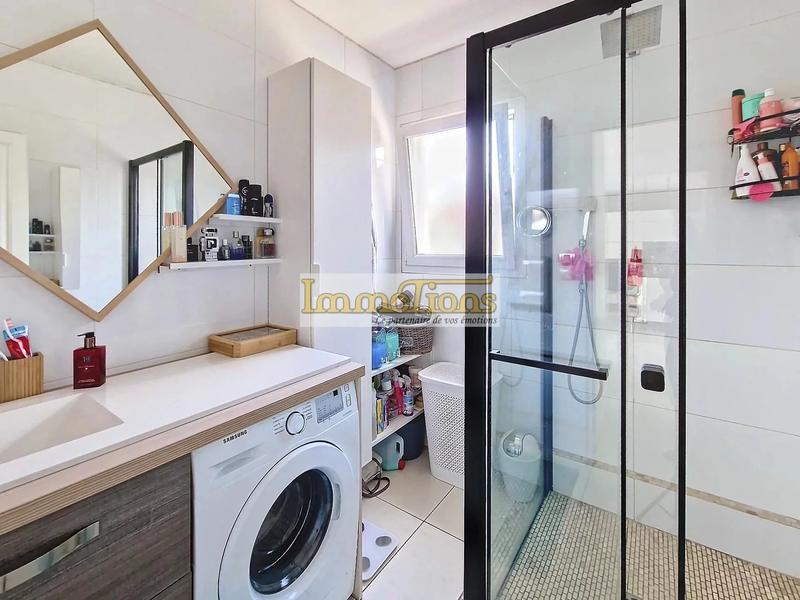 Maison - 166 m² - 6 pièces