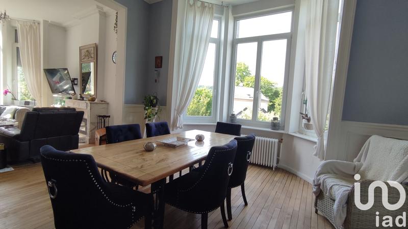 Maison - 208 m² - 9 pièces