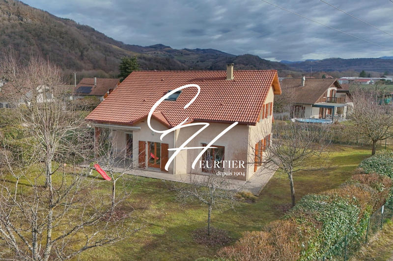 Villa - 165 m² - 6 pièces