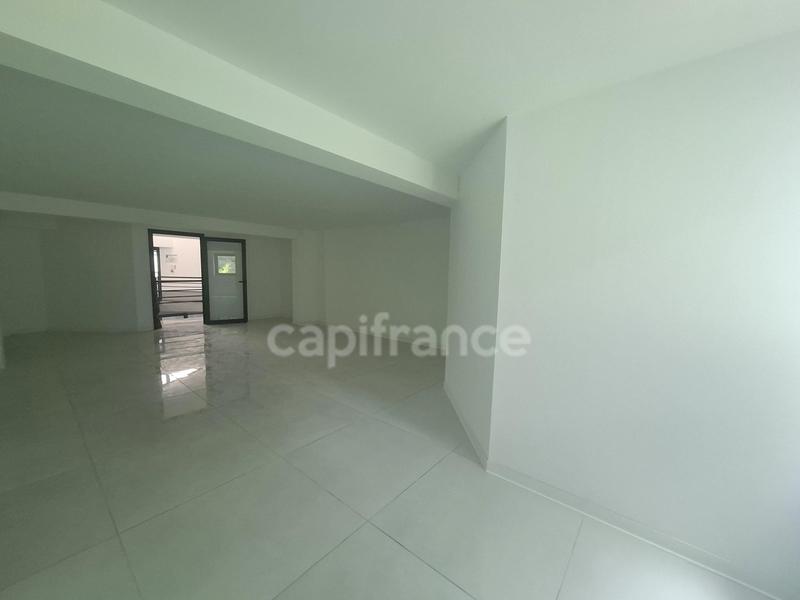 Bureau - 46 m² - 1 pièce