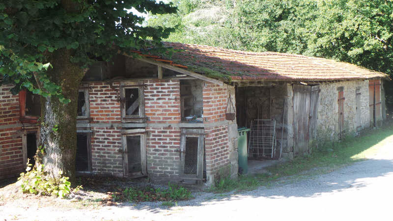 Maison - 250 m² - 8 pièces