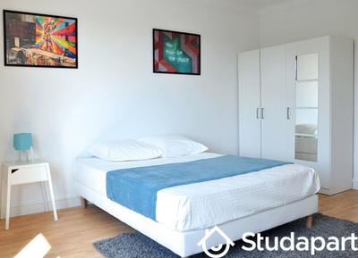 Chambre - 13 m² - 1 pièce