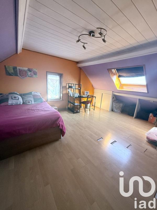 Maison - 96 m² - 5 pièces