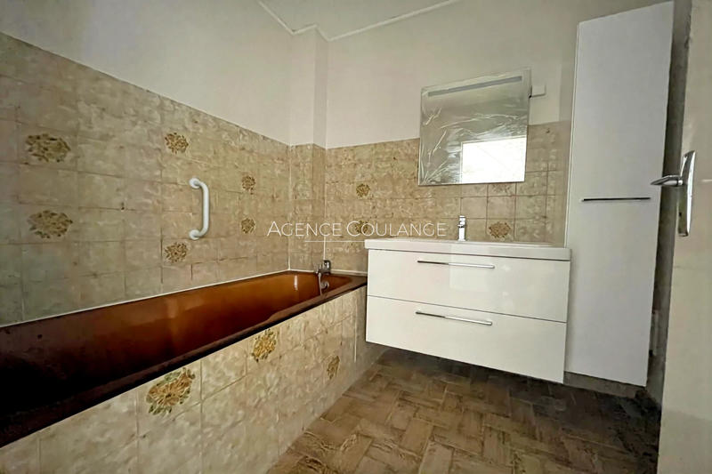 Appartement - 84 m² - 4 pièces