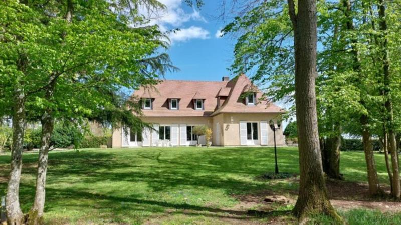 Maison - 182 m² - 7 pièces