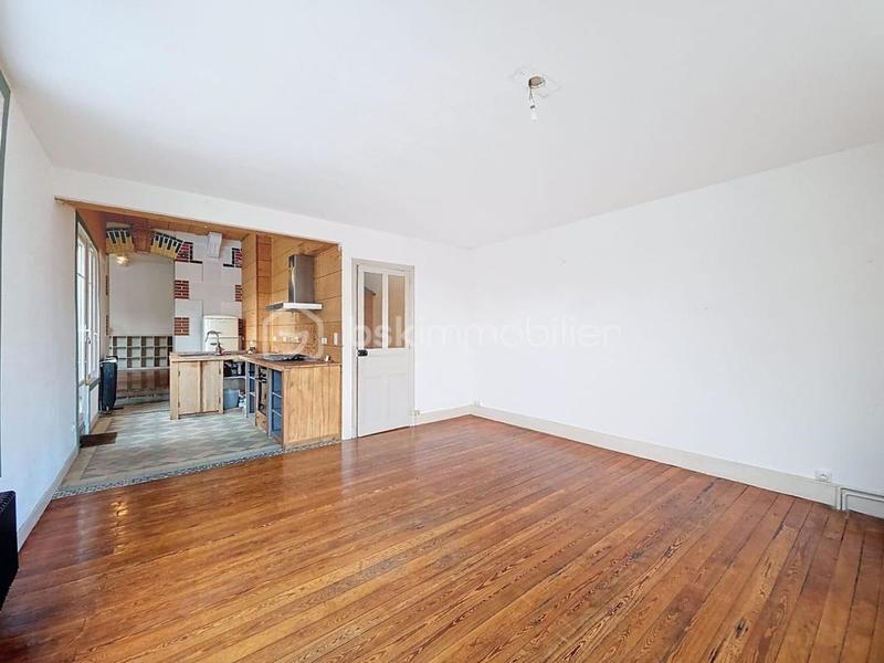 Maison - 185 m² - 7 pièces