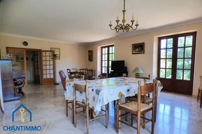 Maison - 160 m² - 5 pièces