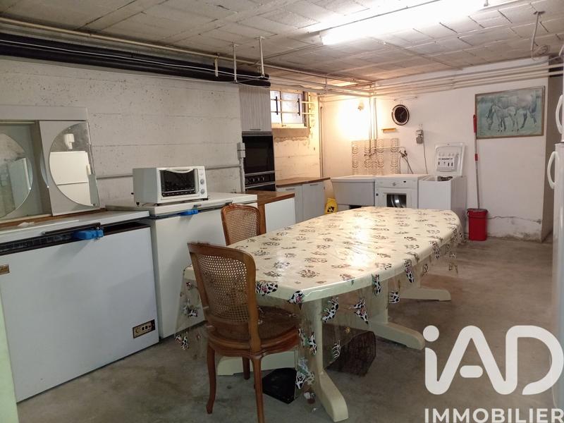 Maison - 232 m² - 10 pièces