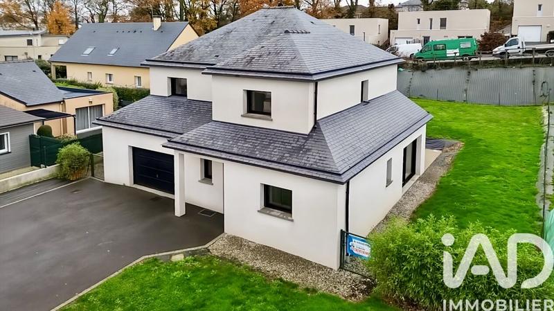 Maison - 130 m² - 8 pièces