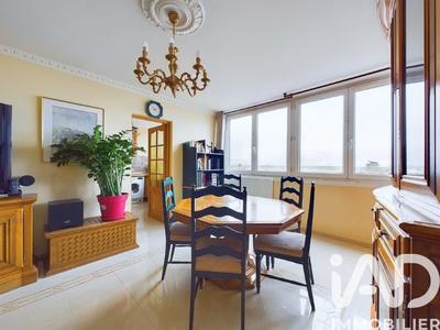 Appartement - 97 m² - 5 pièces