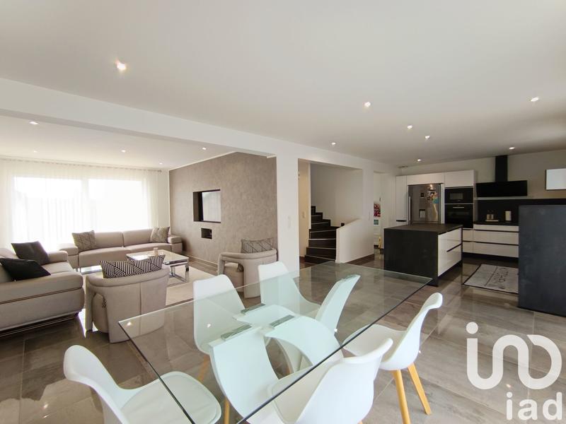 Maison - 133 m² - 5 pièces