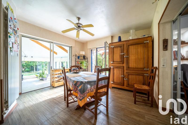 Maison - 346 m² - 11 pièces