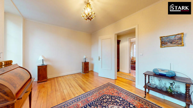 Appartement - 122 m² - 5 pièces