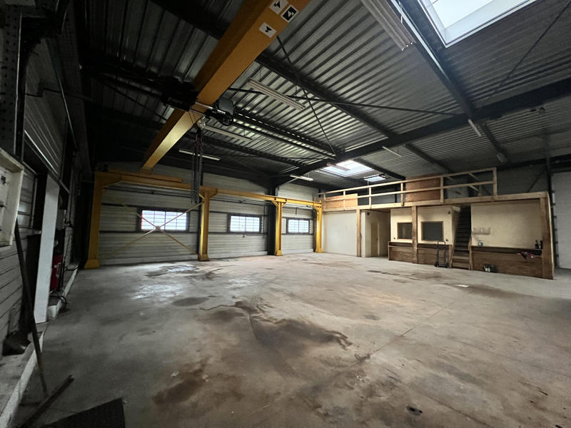 Local d'activités - 580 m²