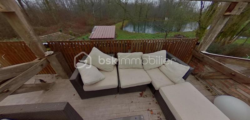 Maison - 326 m² - 11 pièces