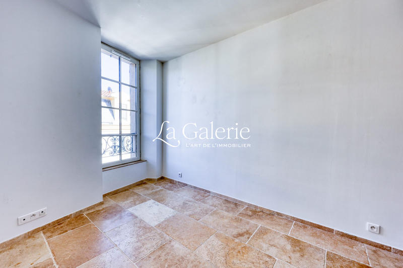 Maison traditionnelle - 192 m² - 5 pièces