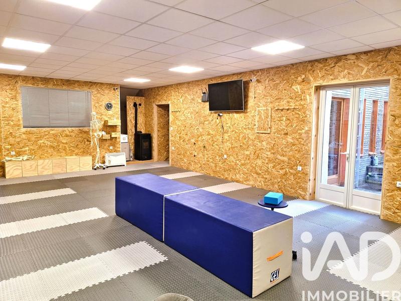 Maison - 229 m² - 7 pièces