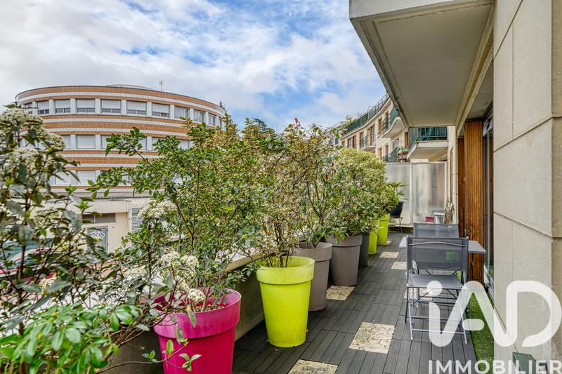 Appartement - 100 m² - 5 pièces