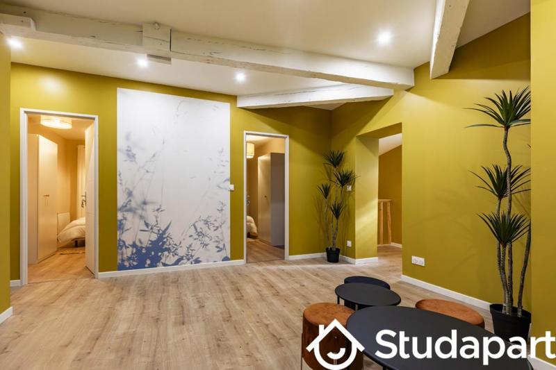 Chambre - 10 m² - 1 pièce