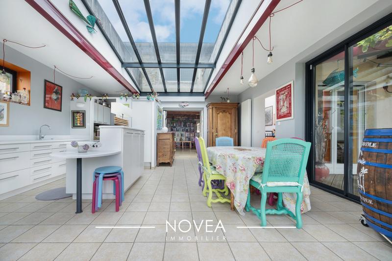 Maison ancienne - 205 m² - 8 pièces