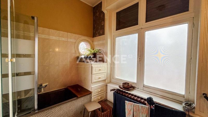 Maison de maîtres - 277 m² - 8 pièces