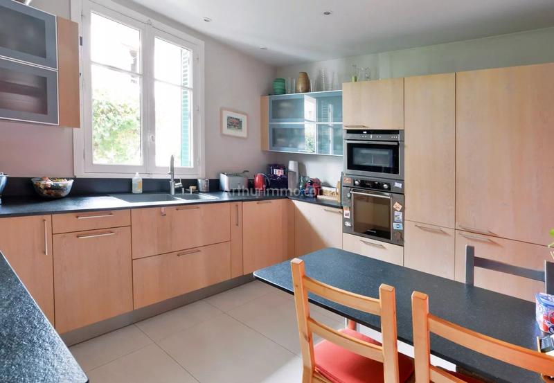 Maison - 160 m² - 8 pièces