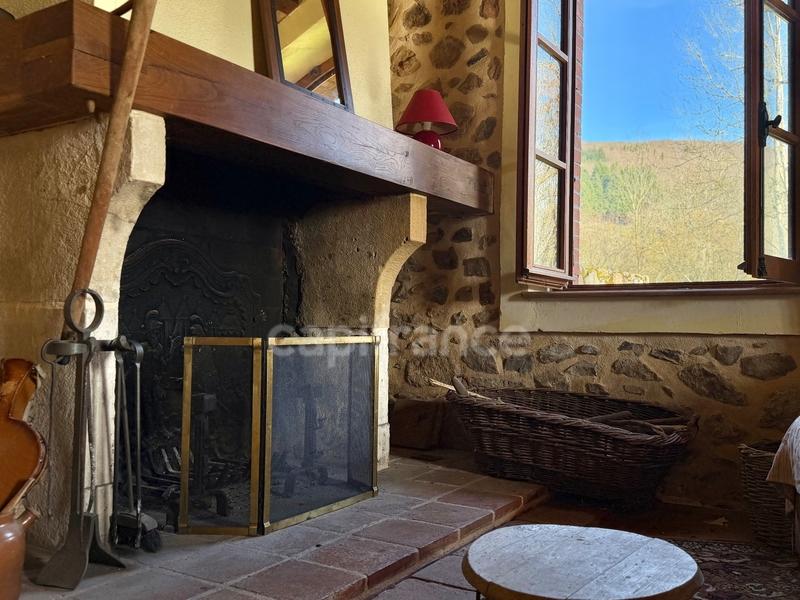 Maison en pierre - 140 m² - 5 pièces