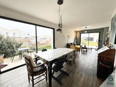 Maison - 120 m² - 5 pièces