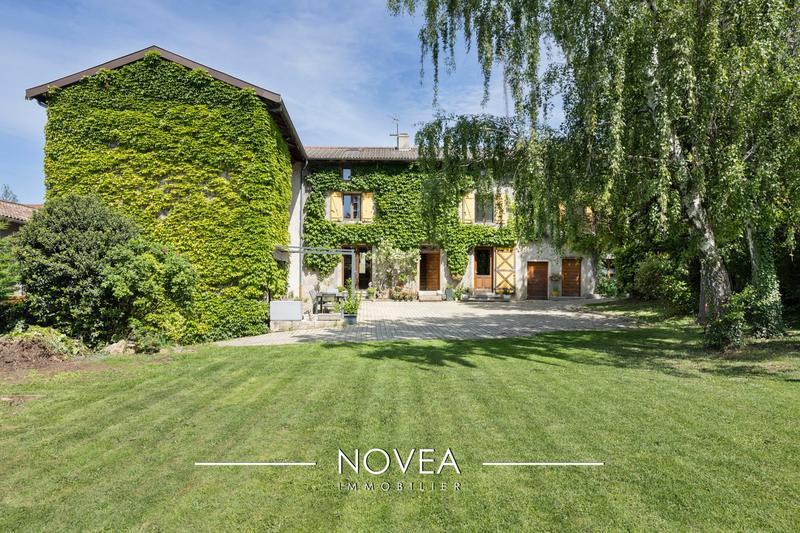 Ferme - 225 m² - 8 pièces