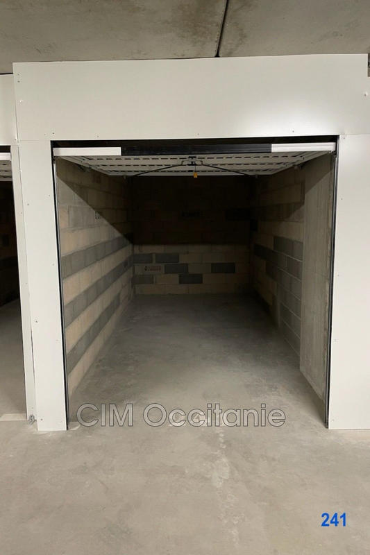 Parking / Garage - 12 m²